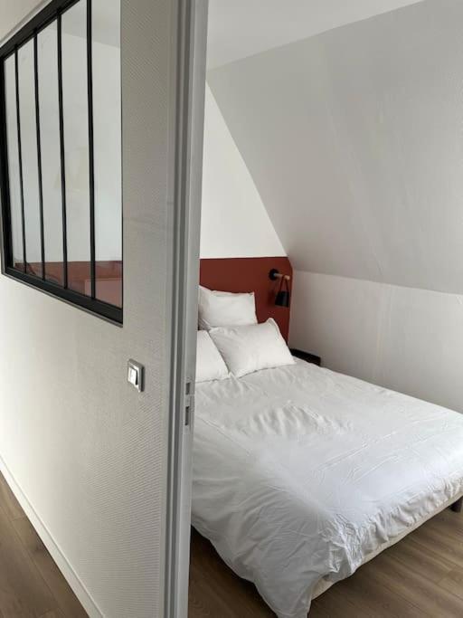Logis Du Coudray Apartment Boissey-le-Chatel Bagian luar foto