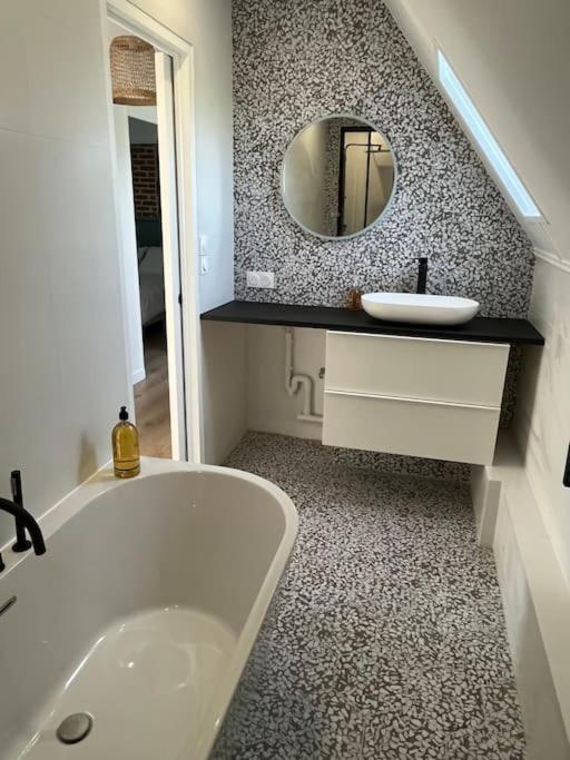 Logis Du Coudray Apartment Boissey-le-Chatel Bagian luar foto